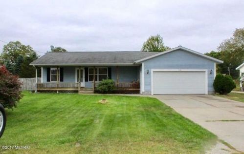 1346 Woodcrest St, Meskegon, MI 49442-4924