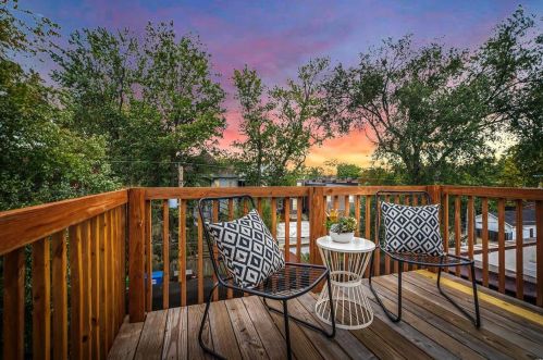 2646 Russell Blvd, Saint Louis MO 63104-2608 exterior