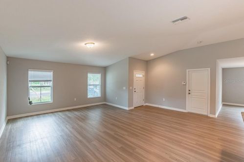 3210 21st Ave, Tampa FL 33605-2302 exterior