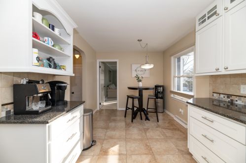 2813 Brahms Ave, Kalamazoo MI 49024-6628 exterior