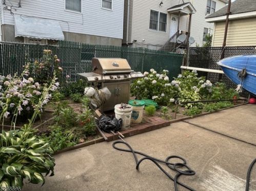 88 Rome St, Newark NJ 07105-3406 exterior