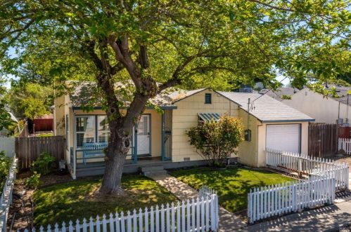 2916 Ponderosa Dr, Concord, CA 94520-1714