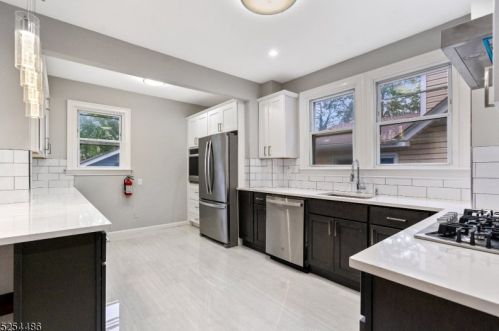 72 Hughes St, Maplewood NJ  07040-3304 exterior