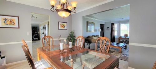 2260 Harmony Lk Cir, Lithonia GA exterior