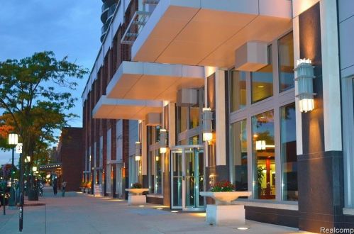 411 Old Woodward Ave, Bham MI  48009-6645 exterior