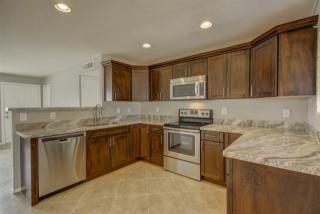 4236 Monterey Way, Phoenix AZ  85019-4140 exterior