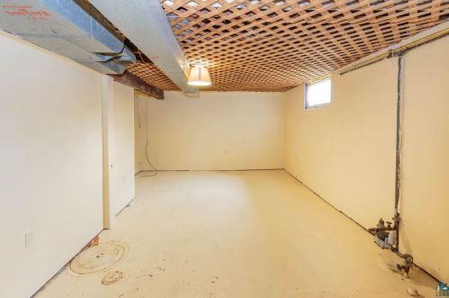 1815 Melrose Ave, Duluth MN 55803-2524 exterior