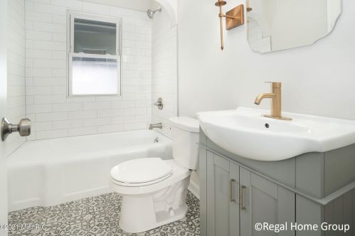 1533 Tamarack Ave, Grand Rapids MI 49504-3040 exterior