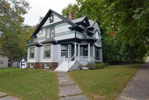 501 Park St, Reedsburg, WI 53959-1249