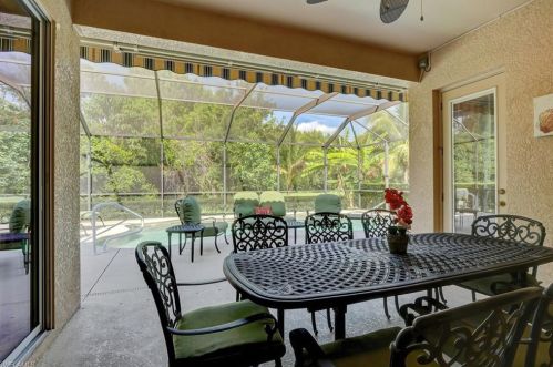 8230 Valiant Dr, Naples FL 34104-6676 exterior