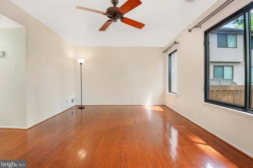 1655 Westwind Way, Mc Lean VA 22102-1604 exterior