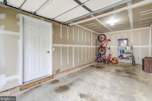 5035 Kimi Gray Ct, Washington DC  20019-5917 exterior