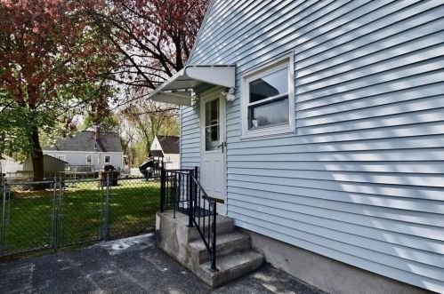 260 Pheland St, Springfield MA  01109-1320 exterior