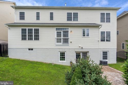 13221 Moonlight Trail Ct, Silver Spring MD 20906-6703 exterior