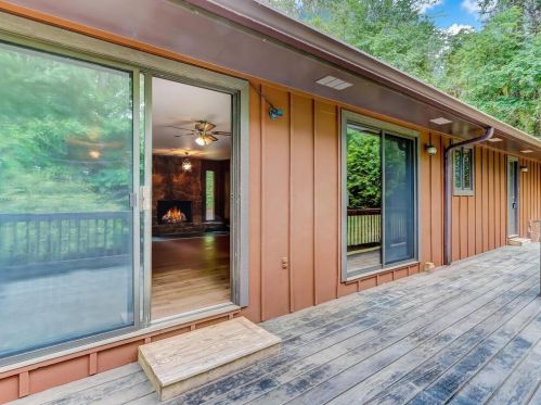 5545 Hidden Harbor Trl, Gainesville GA 30504-8186 exterior