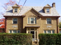 438 Waverley Ave, Newton, MA 02459-1245