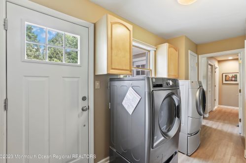 3 Georgian Bay Dr, Morganville NJ 07751-1352 exterior