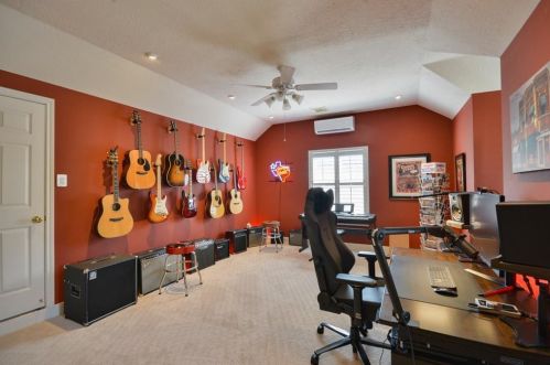 2114 Fern Creek Trl, Humble TX 77346-3063 exterior