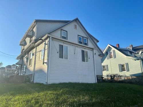 493 Olo St, Woonsocket RI  02895-4054 exterior