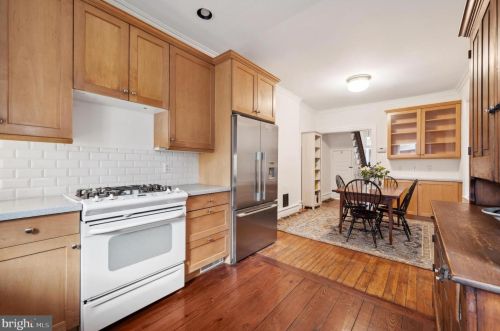 852 24 St, Philadelphia PA 19130-1913 exterior