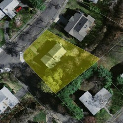 39 Grace Rd, Newton MA  02459-3450 aerial view