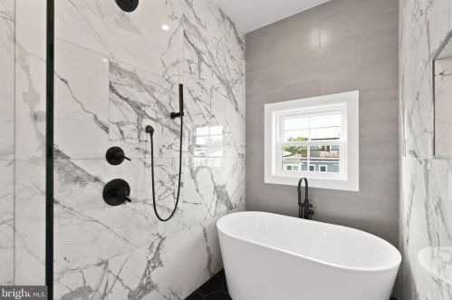 829 Decatur St, Washington DC  20017-3918 exterior