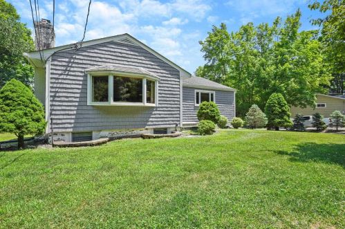 210 Westlake Dr, Valhalla, NY 10595-1121