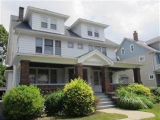 2595 Colchester Rd, Cleveland OH  44106-3611 exterior