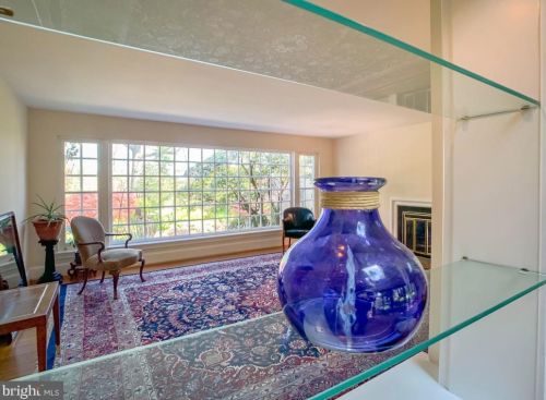 1936 Paper Mill Rd, Huntingdon Valley PA 19006-5814 exterior