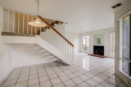 5221 Perkins Rd, Oxnard CA 93033-8358 exterior