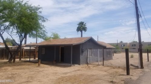 1805 31 Pl, Phoenix AZ 85008-3717 exterior