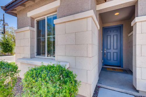 3721 Cheery Lynn Rd, Phoenix AZ  85018-4244 exterior