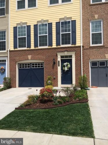 527 Glade Fern Ter, Leesburg, VA 20175-5425