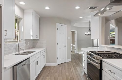 7317 Clearhaven Dr, Dallas TX  75248-3029 exterior