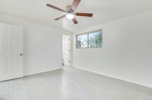 9301 29th St, Tucson AZ  85710-8015 exterior