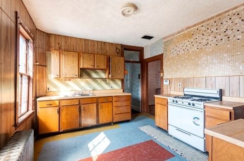 725 Morton St, Boston MA exterior