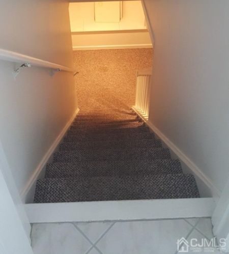 61 Princess Dr, New Brunswick NJ  08902-4104 exterior