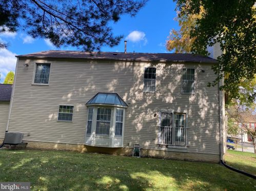 1205 Clover St, Accokeek, MD 20607-2907