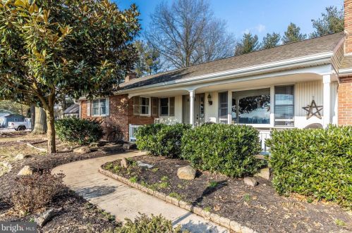 265 Old State Rd, Limerick PA 19468-3214 exterior