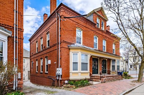 3 Grant St, Portland, ME 04101-2314