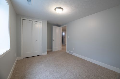 1748 Prince Ln, Meskegon MI  49445-1742 exterior