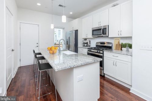 1646 5th St, Philadelphia PA  19122-1208 exterior