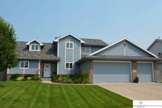 17236 Creek Cir, Omaha, NE 68136-3155