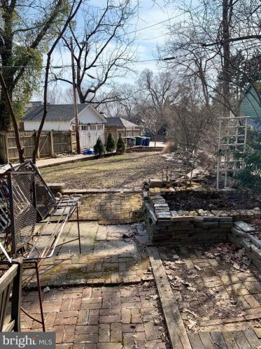 3240 Livingston St, Washington DC 20015-1756 exterior