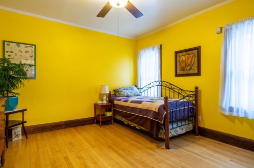 2524 Lefeber Ave, Milwaukee WI 53213-1222 exterior