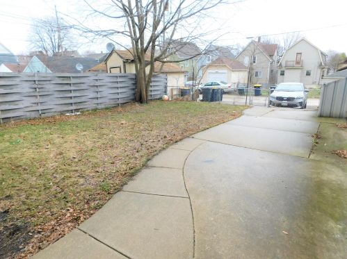 1730 62nd St, Milwaukee WI  53214-5010 exterior