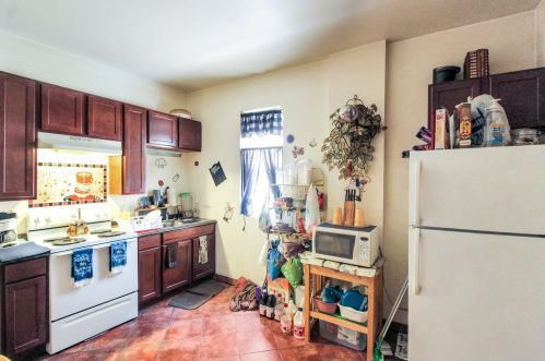 6840 Wabash Ave, Chicago, IL 60637-3912