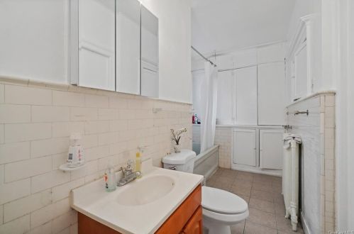 214 Prospect Ave, Mount Vernon NY 10550-2349 exterior