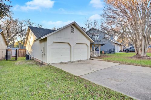 2807 Firecrest Dr, Austin TX  78748-5127 exterior