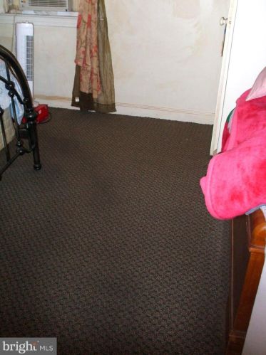 242 Avon Rd, Chester PA 19015-3308 exterior